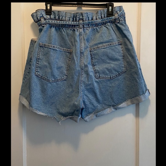 Primark Vintage Denim Blue Shorts with String Belt - Picture 3 of 3